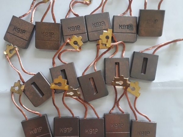 Cung cấp  chổi than công nghiệp, tay lấy điện AKAPP: K91P, C91A