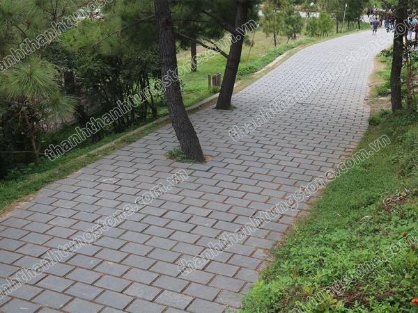 Đá bazan xám khò lửa – Bền chắc, tự nhiên cho sân vườn và ngoại thất